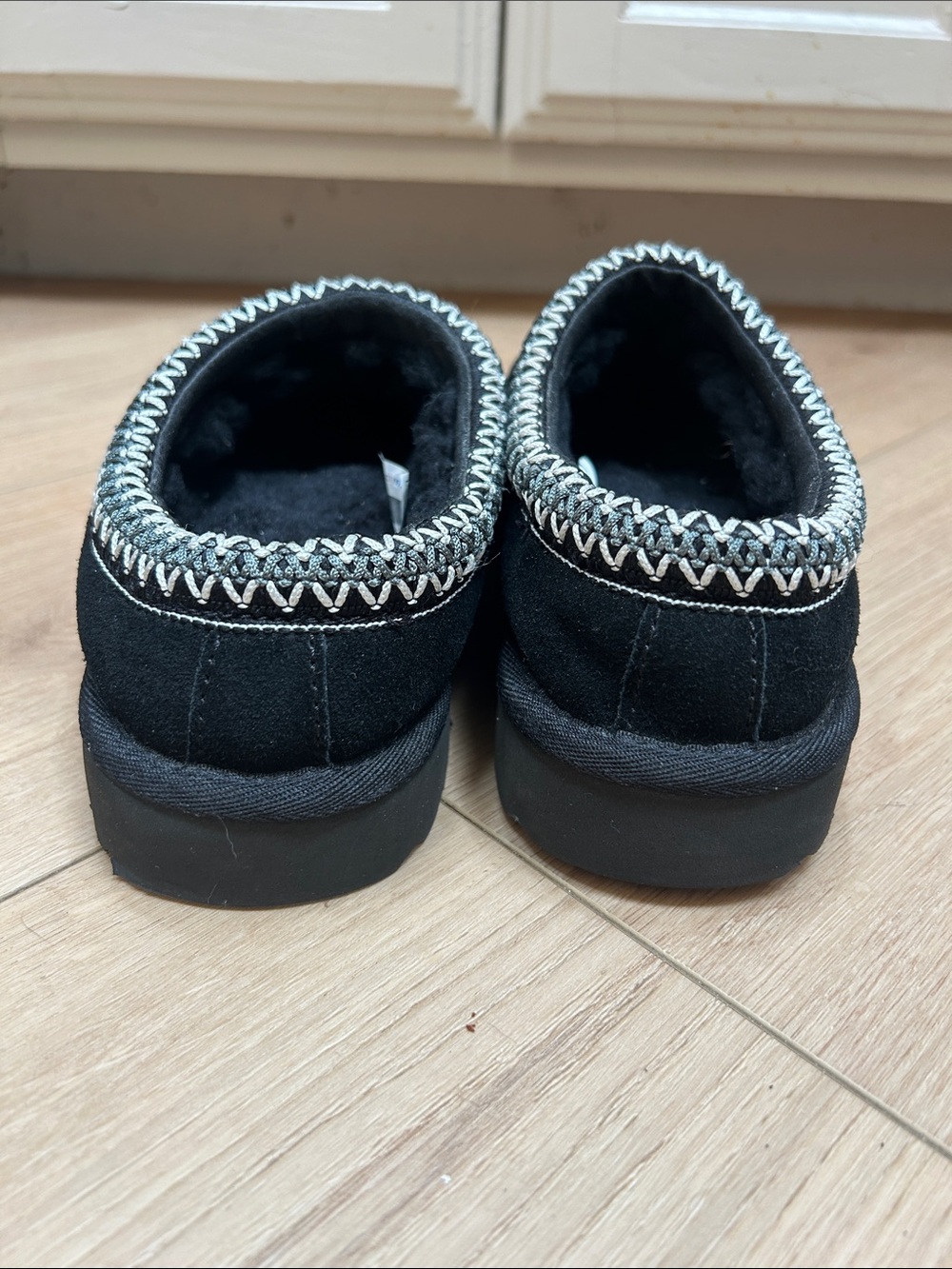 Women’s Ugg Tasman II Size 7 - Picture 4 of 15